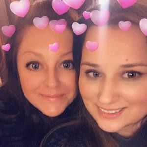 Meet your Posher, Caroline